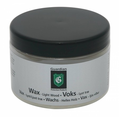 Guardian voks til lyst treverk