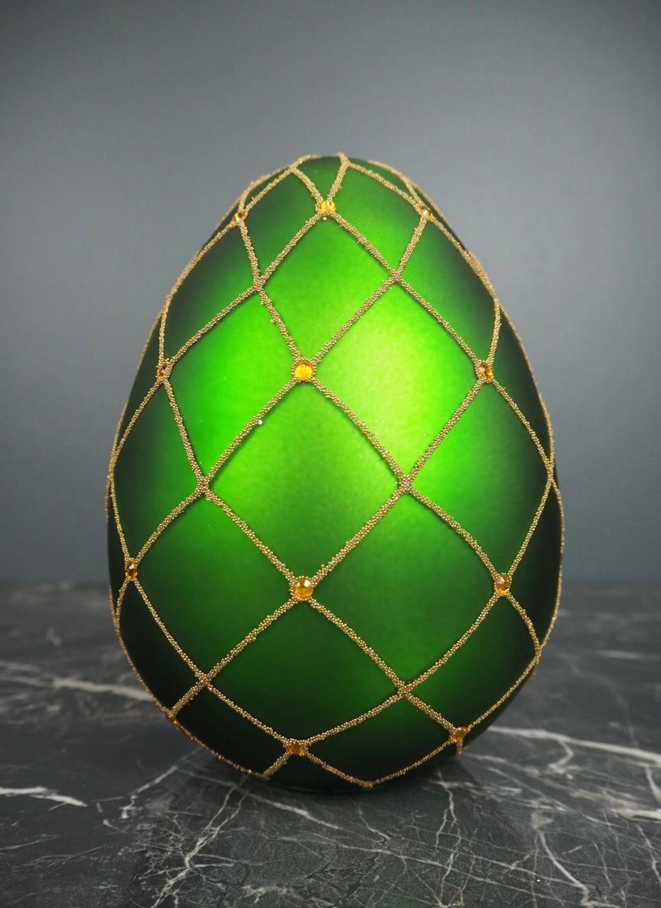 Glass egg box green 